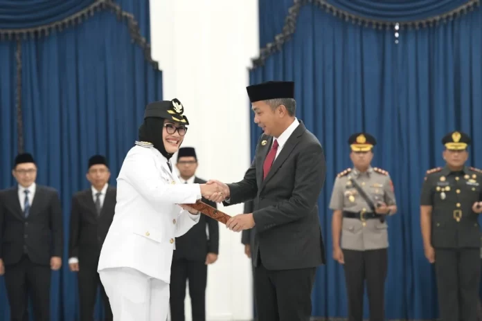 walikota cirebon eti herawati