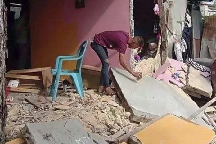 rumah rusak akibat gempa sumedang