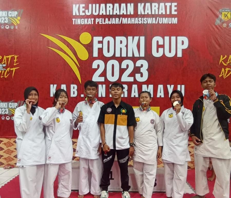 SMAN 1 Kedokanbunder Awali Tahun dengan Rilis Prestasi 1 sman 1 kedokanbunder juara forki cup