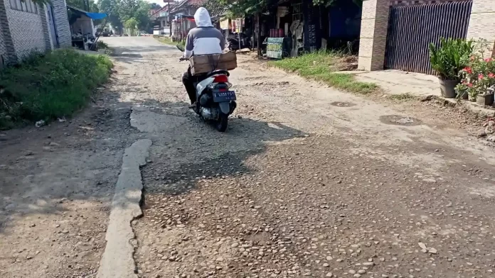 jalan cibereng manggungan