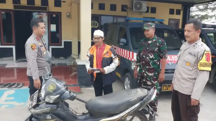 polsek kedokanbunder kembalikan motor yang hilang polsek kedokanbunder kembalikan motor yang hilang