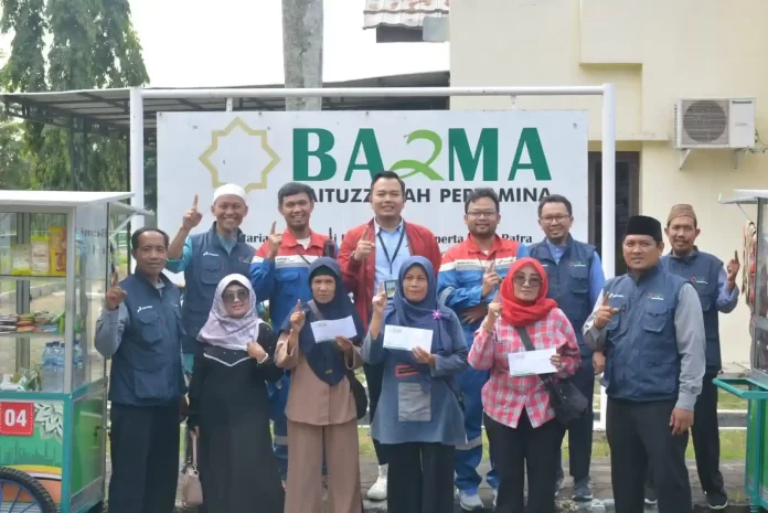 empat pedagang di indramayu terima bantuan dari bazma ru vi empat pedagang di indramayu terima bantuan dari bazma ru vi