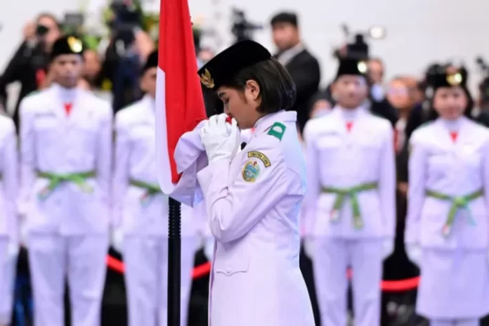 paskibraka lepas hijab saat pengukuhan