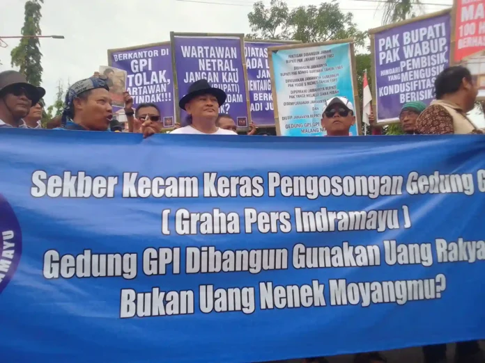 unjuk rasa wartawan indramayu unjuk rasa wartawan indramayu