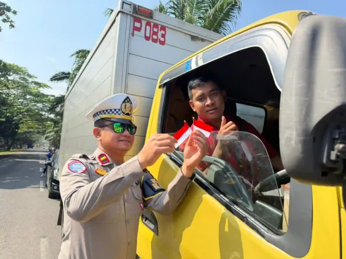 Aksi Simpatik Satlantas Polres Indramayu Sambut HUT RI ke-80