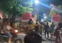 Bentrok Antar Warga di Indramayu Viral di Media Sosial, Ini Penjelasan Polisi bentrokan di sliyeg