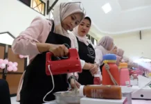 Dukung Well-Being Pekerja Perempuan, KPI Balongan Hadirkan Baking Class Pertiwi baking class Pertamina balongan indramayu