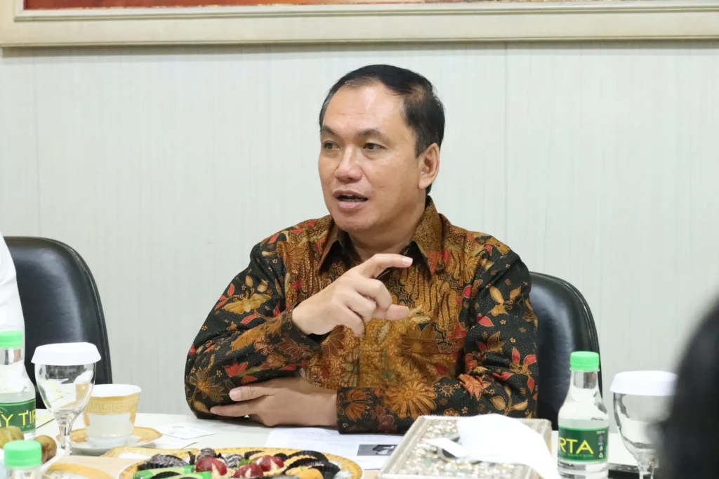 ketua kppu terkait pinjol